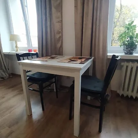 アパート Apartament Przy Batorym グディニャ